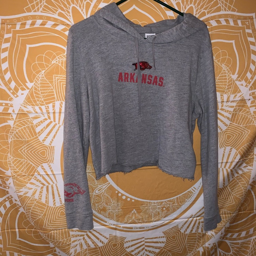 pink ar razorback cropped sweatshirt